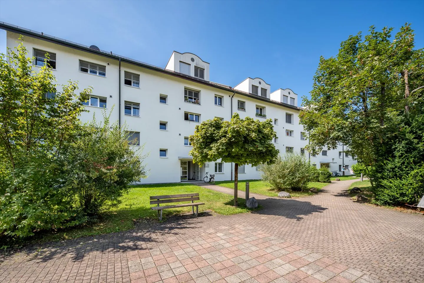 Apartment for rent - Photo 1 of 8