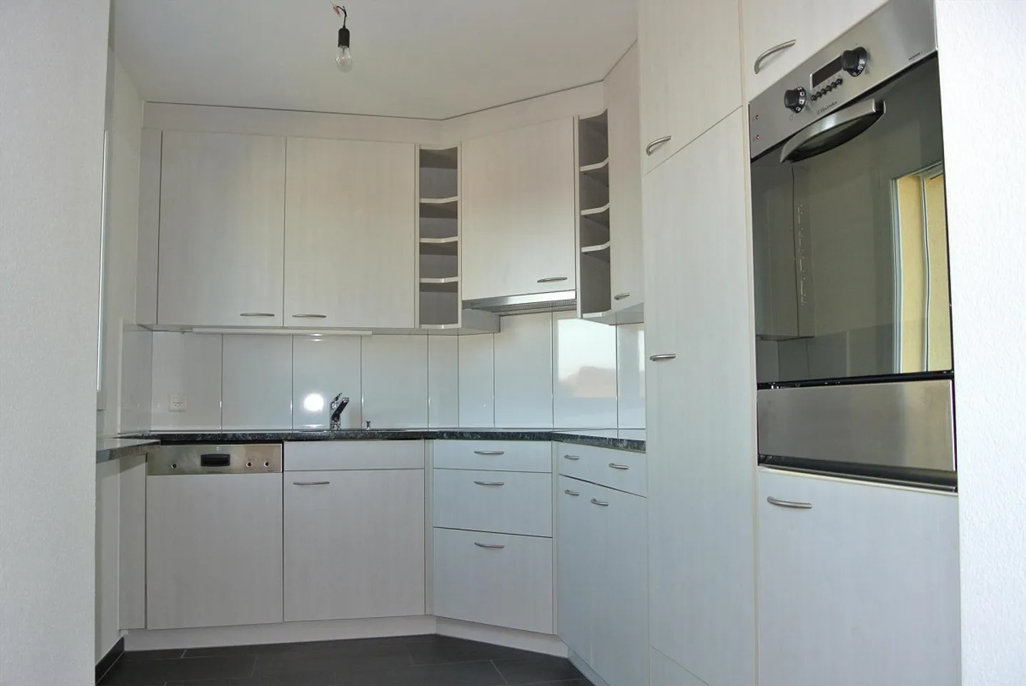 5.5 Room Apartment in Wädenswil - Photo 4 of 10