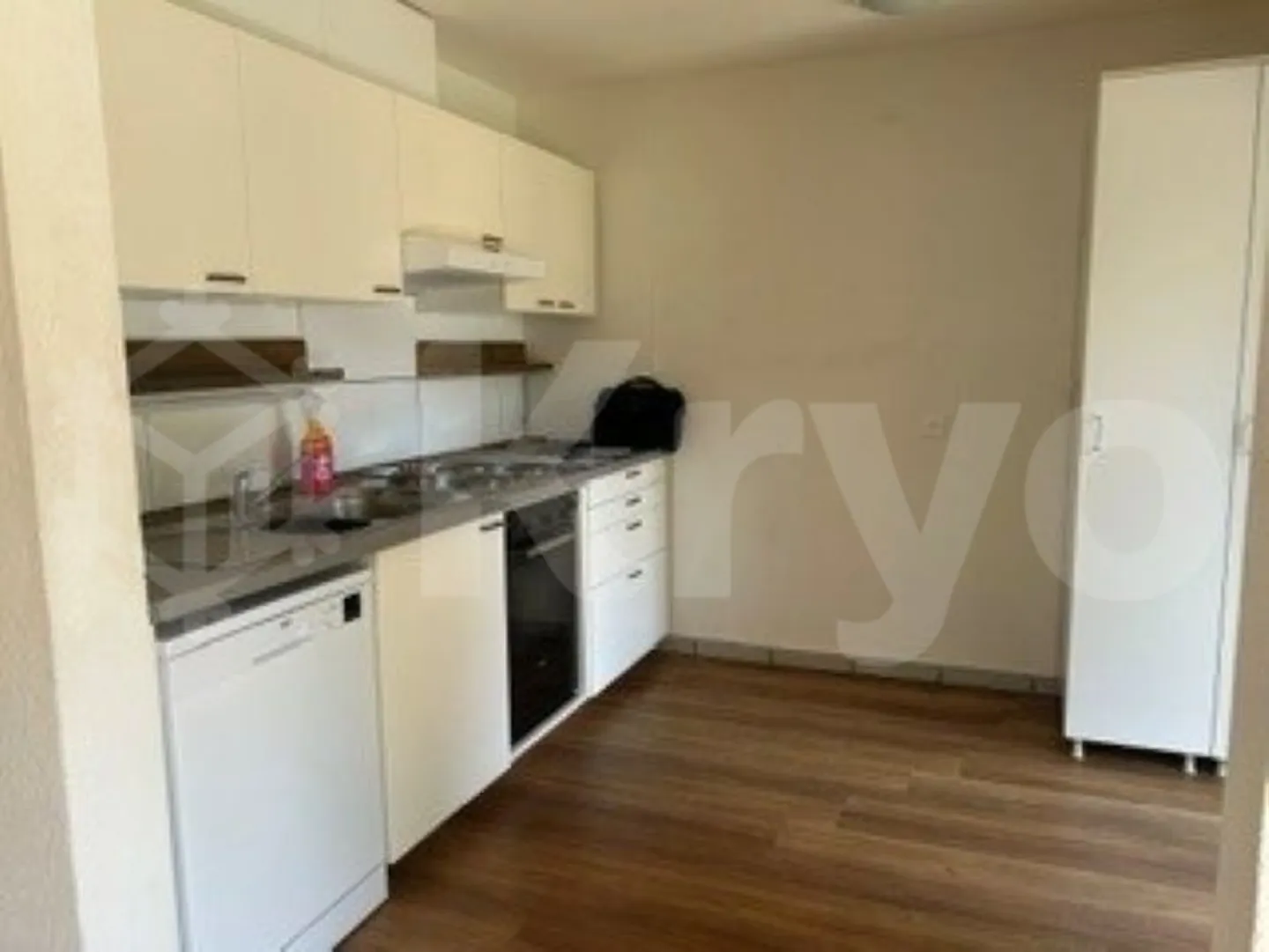Charming 2.5-Room Apartment - Photo 1 of 3