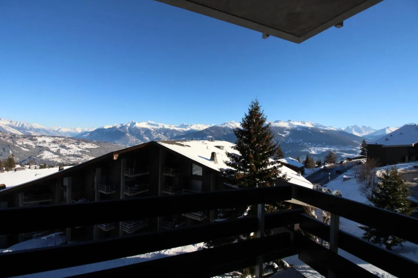 Appartement Charmant avec Vue Alpine - Photo 6 sur 10