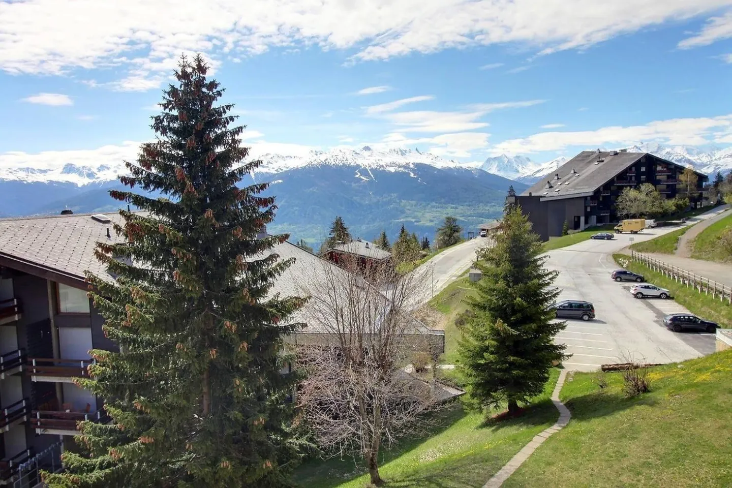 Appartement Charmant avec Vue Alpine - Photo 7 sur 10