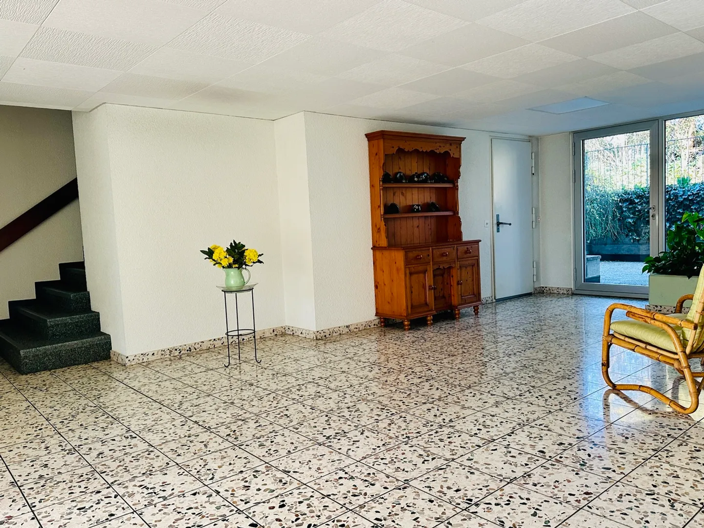 Im Grünen gelegene schöne Wohnung mit Lift und Balkon - Foto 12 di 12