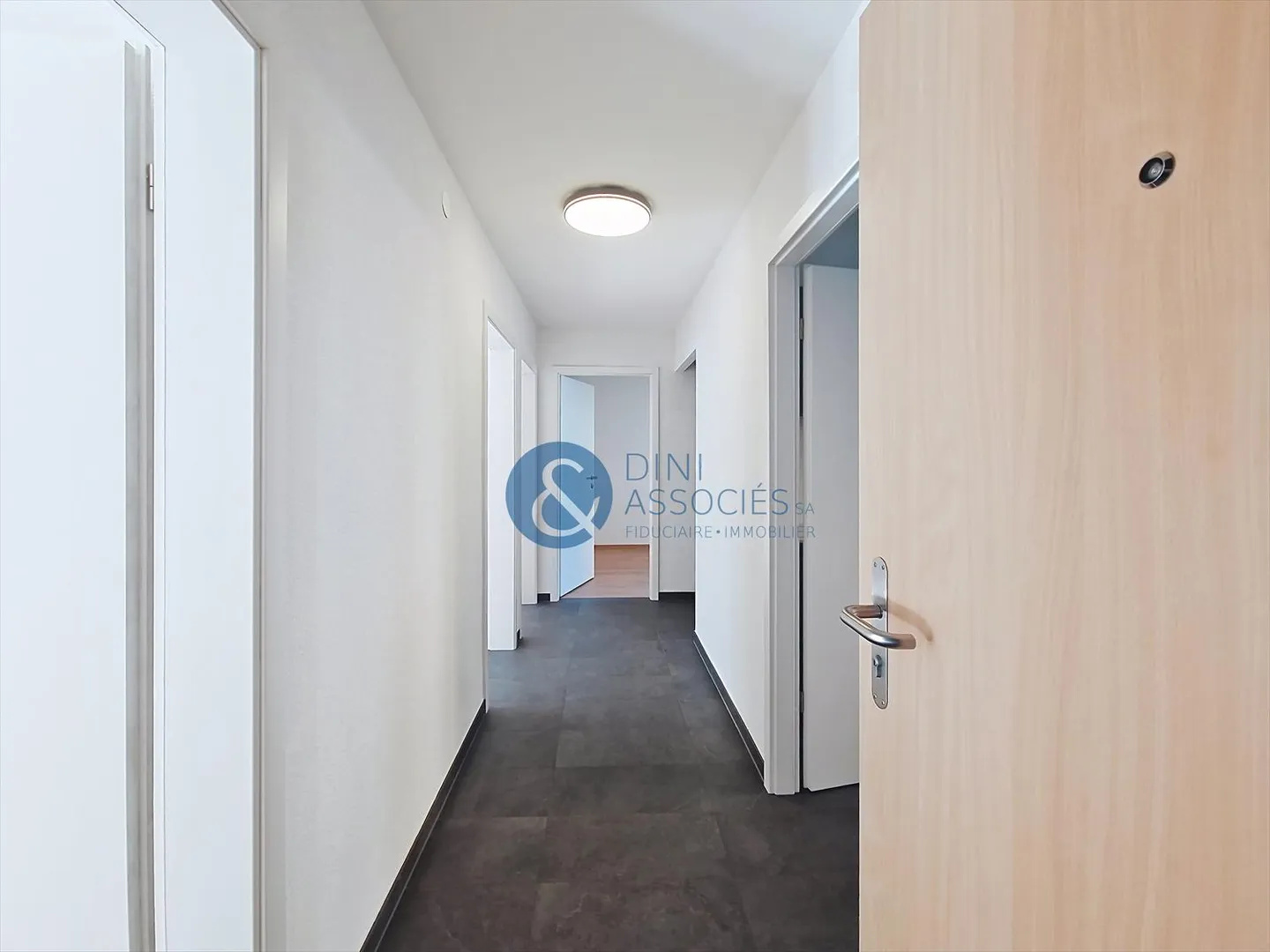 Appartamento 4.5 stanze - Foto 3 di 9