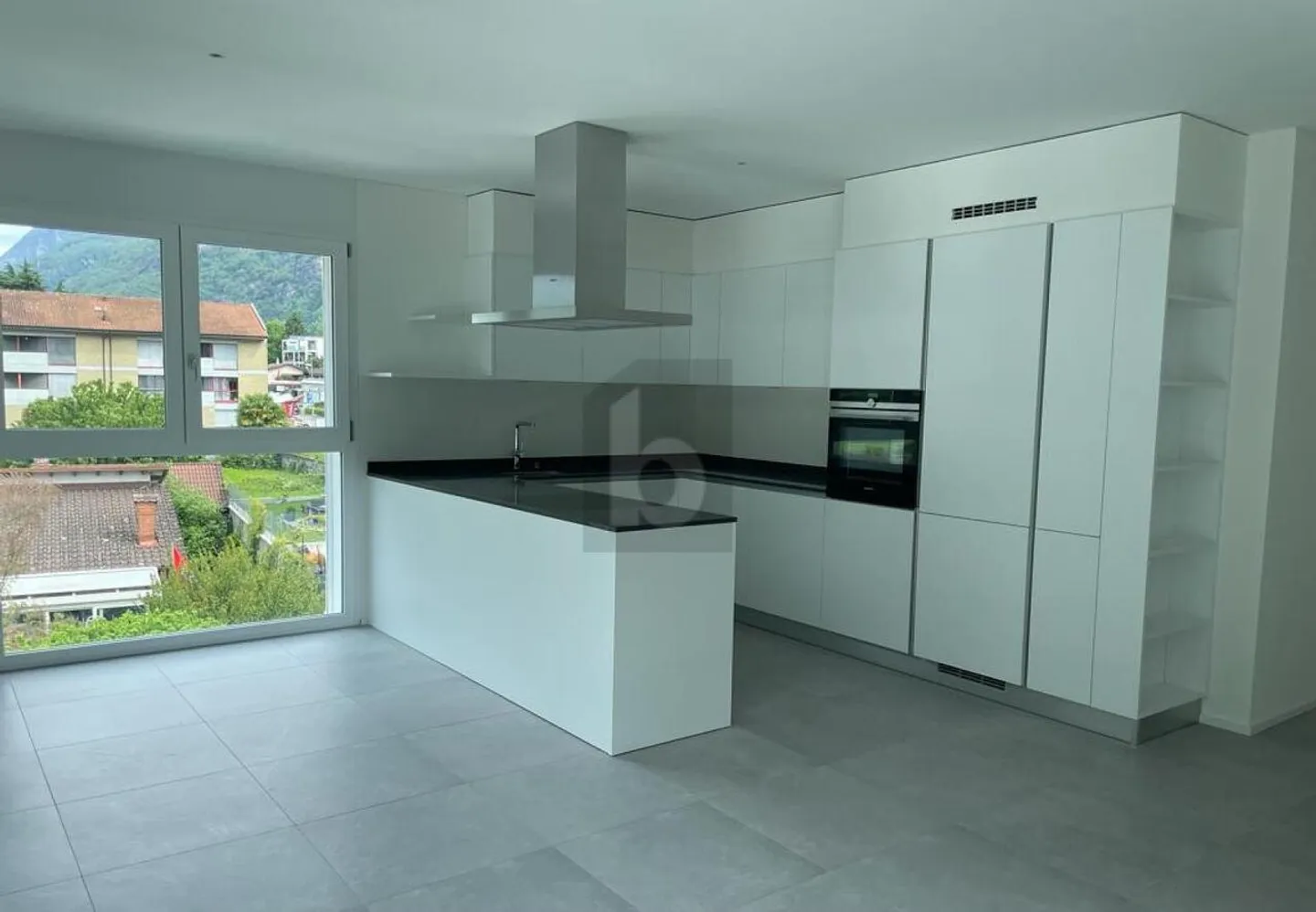 Sonnige Wohnung mit schönem offenen Blick - Foto 4 von 5