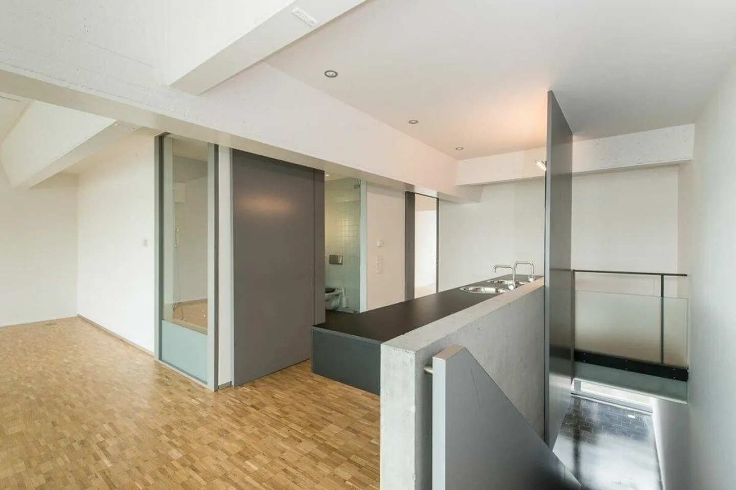 Exklusives Gallery-Loft mit Gartensitzplatz zu vermieten - Foto 5 von 12