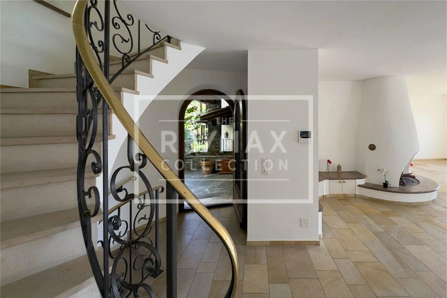 4-Zimmer-Villa in Ascona mit 180-Grad-Seeblick - Foto 4 von 13
