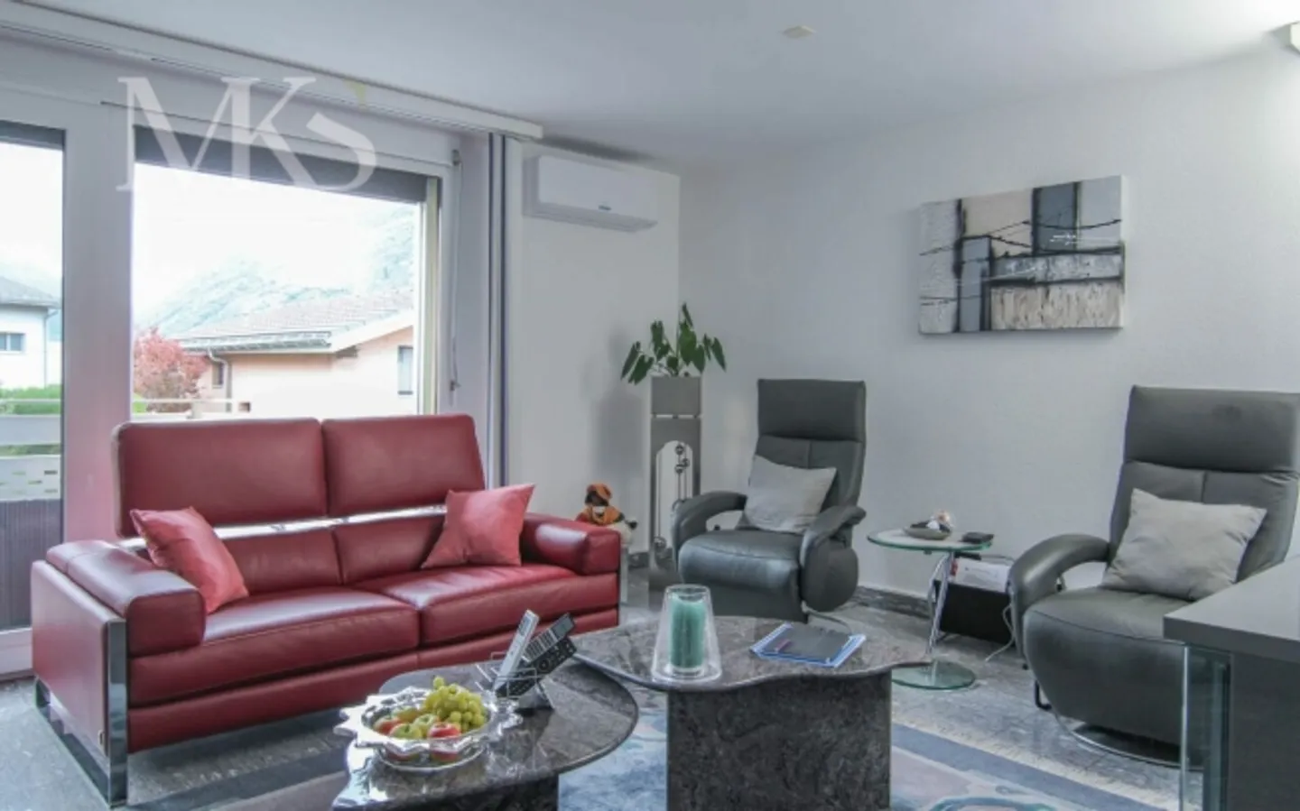 Cozy House in a Quiet and Central Location - Photo 3 of 19