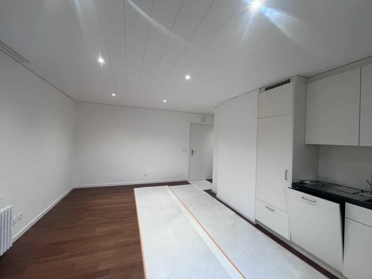 Appartamento cittadino affascinante cerca nuovi inquilini - Foto 5 di 10