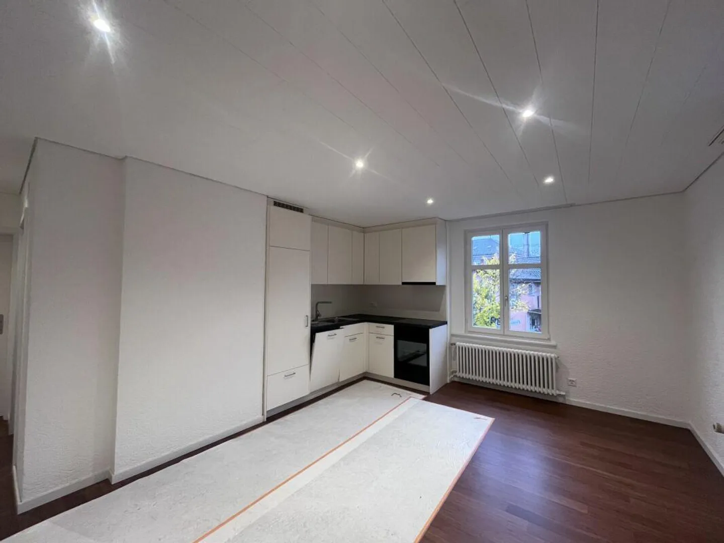 Appartamento cittadino affascinante cerca nuovi inquilini - Foto 2 di 10