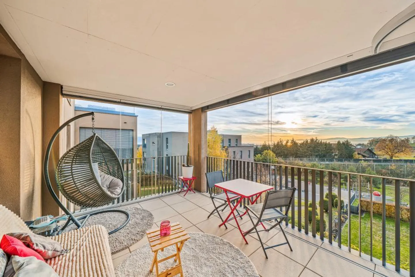 Charmante 2,5-Zimmer-Wohnung mit herrlichem Blick! - Foto 2 von 7