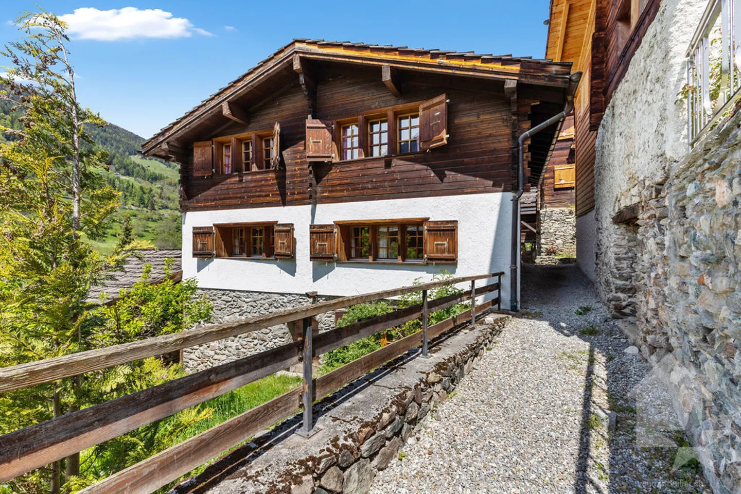 Chalet Montagnard avec Jardin - Photo 2 sur 13