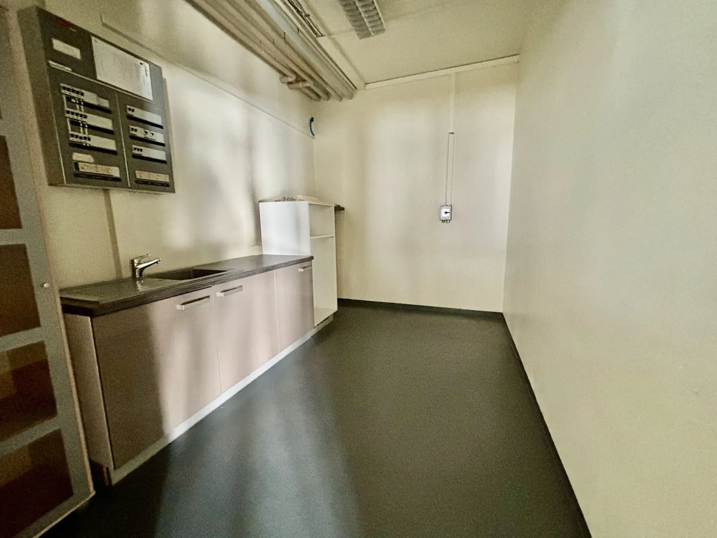 Laboratorio in affitto - Foto 3 di 4