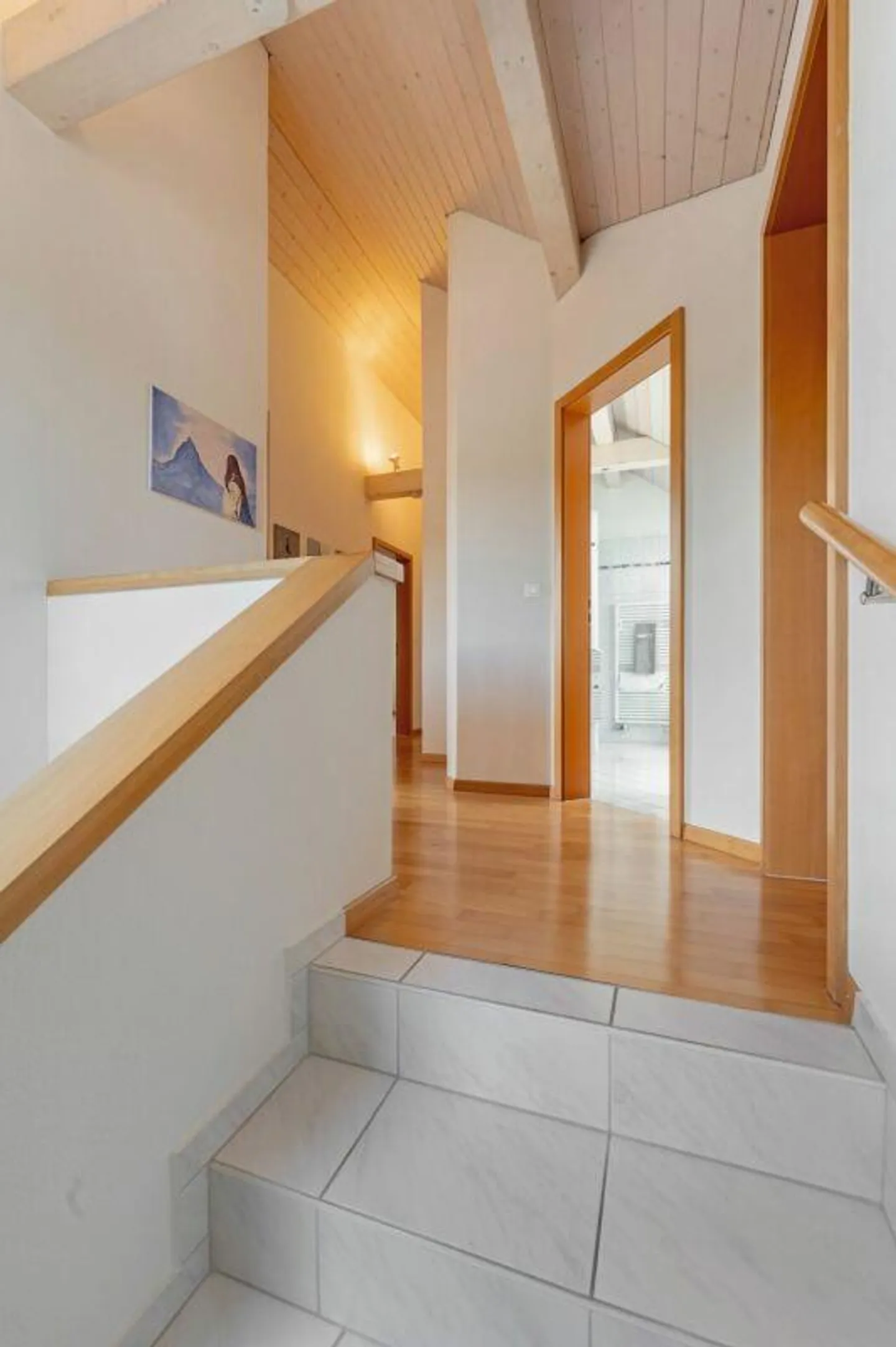 Casa unifamiliare di alta qualità con 6,5 stanze in una zona residenziale tranquilla e elevata! - Foto 9 di 23