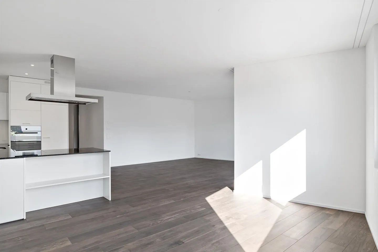 Moderno appartamento di 3.5 locali in posizione centrale - Foto 3 di 10