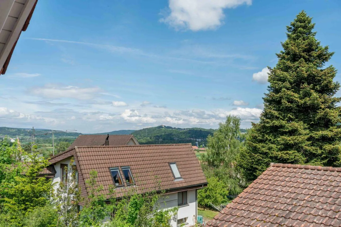Casa unifamiliare di alta qualità con 6,5 stanze in una zona residenziale tranquilla e elevata! - Foto 12 di 23