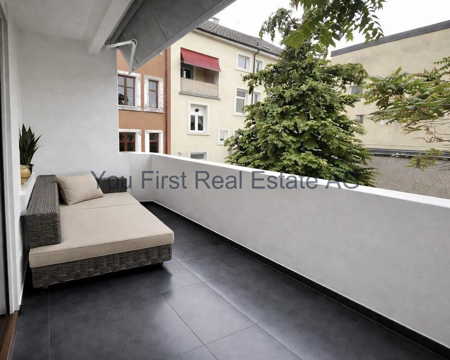 Elegance and Comfort in the Modern 4.5 Room Apartment - Photo 11 of 12