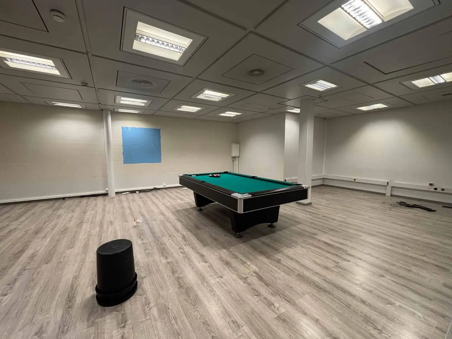 1381 m² di spazi per uffici in affitto, modulari e divisibili a partire da 37 m² - Foto 8 di 11