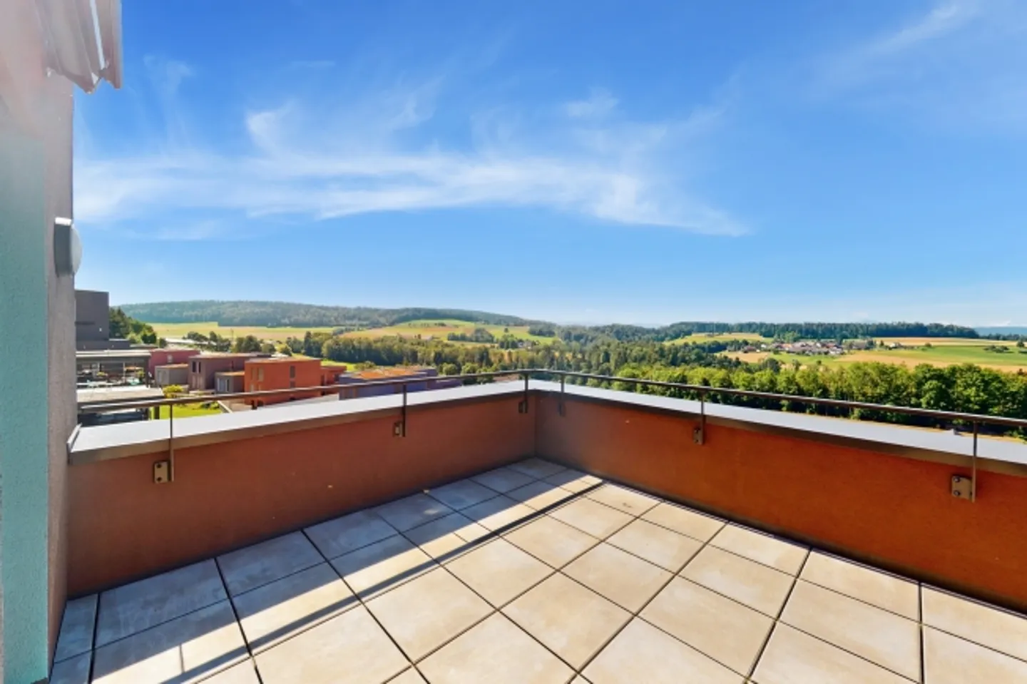 «Gemütliche und sonnige Wohnung» - Foto 2 von 11