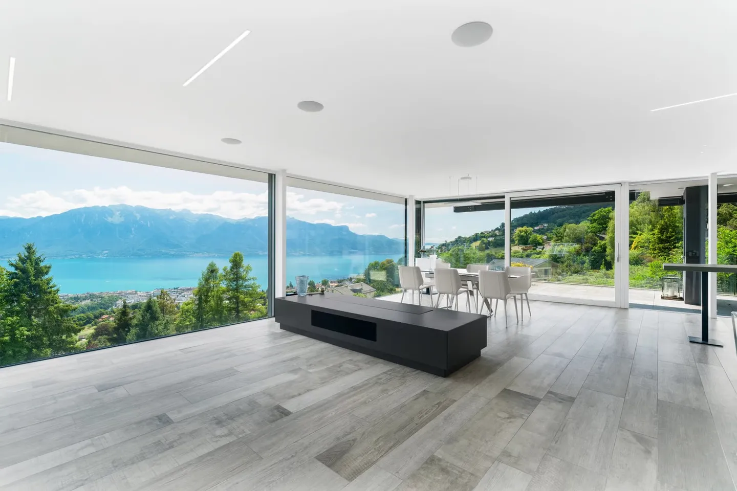 Contemporary Villa with Lake Views - Photo 1 of 13