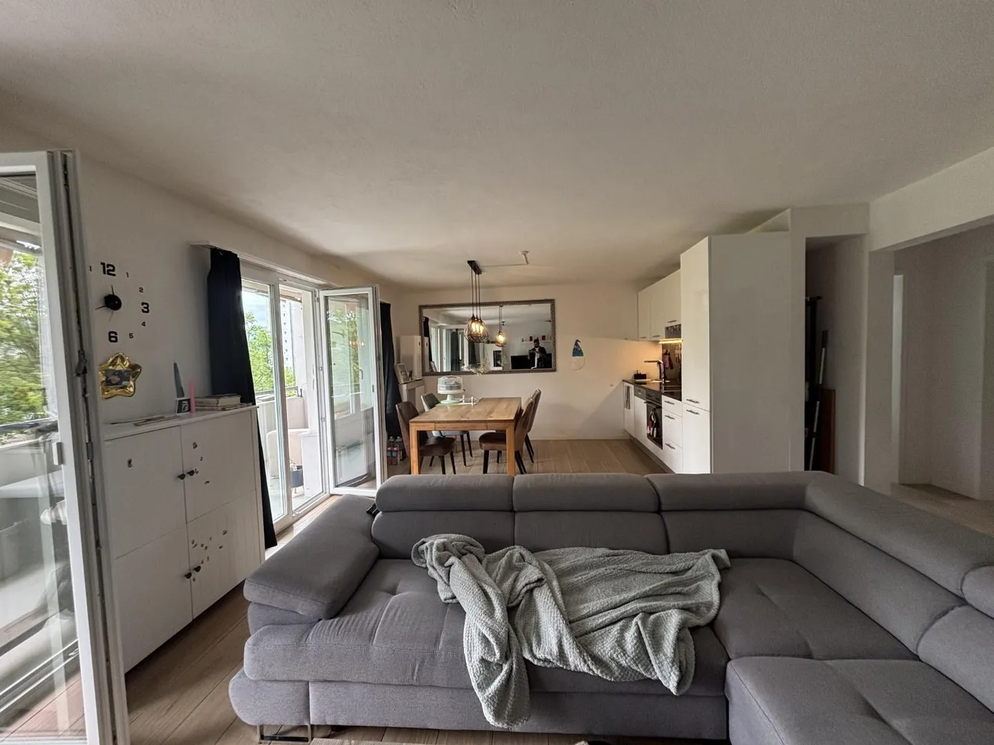 Moderne 3,5-Zimmer-Wohnung in Nidau - Foto 8 von 10