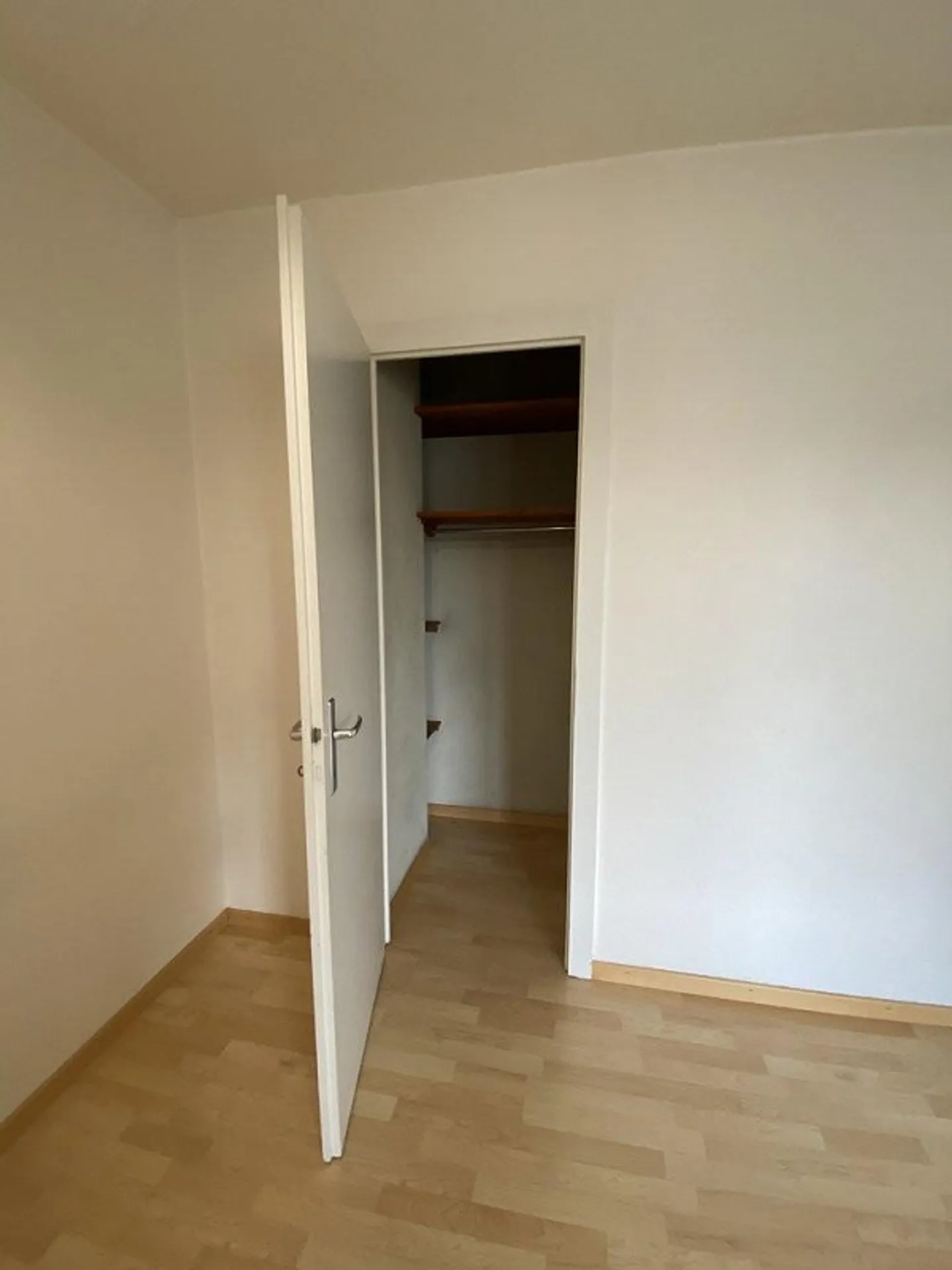 Appartamento accogliente di 1.5 stanze con balcone a Berna-Bümpliz - Foto 4 di 8