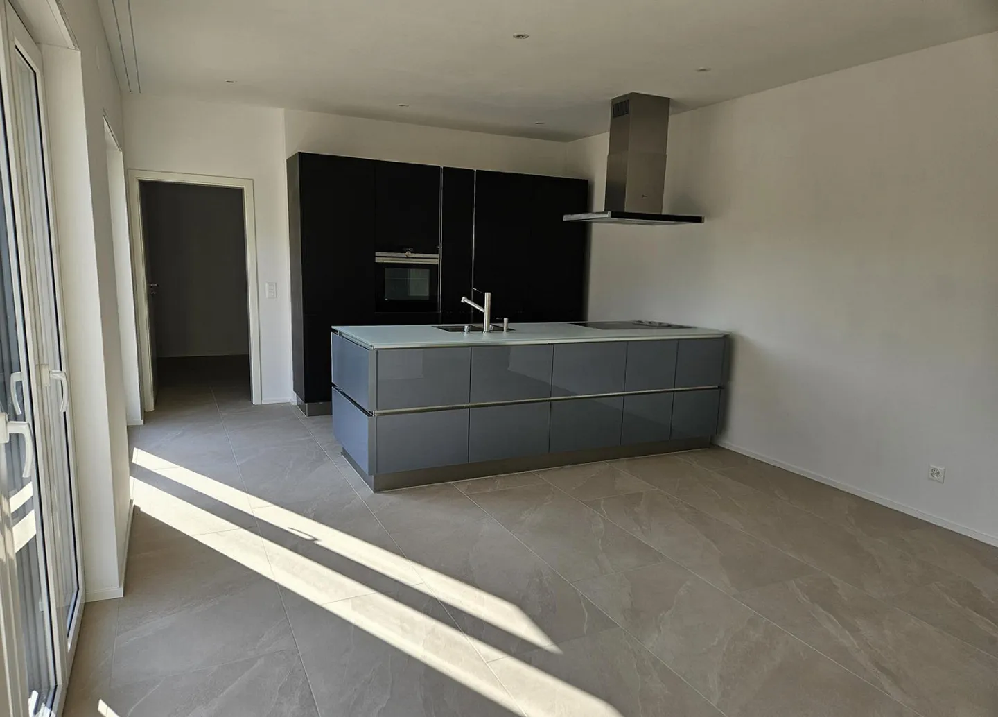 Exklusives Haus mit Seeblick - Foto 3 von 19