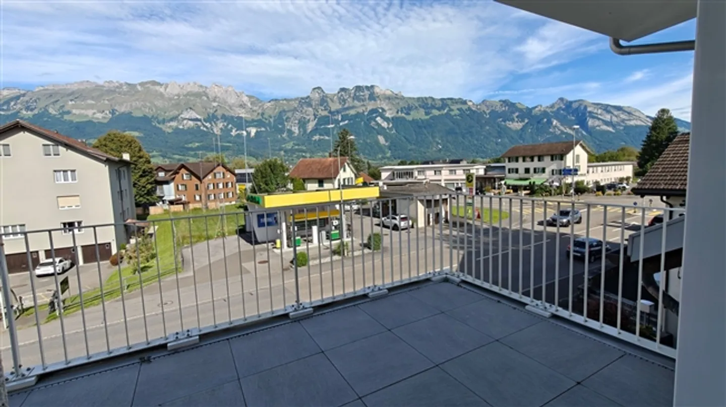 «Moderne 3.5-Zimmer-Dachwohnung mit Bergsicht in Haag» - Foto 9 von 9