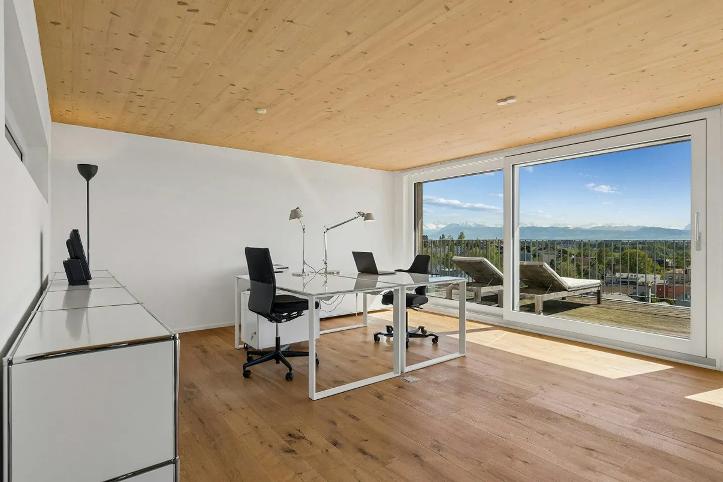 Charmantes Doppelhaus mit Wellnessbereich - Foto 5 von 5