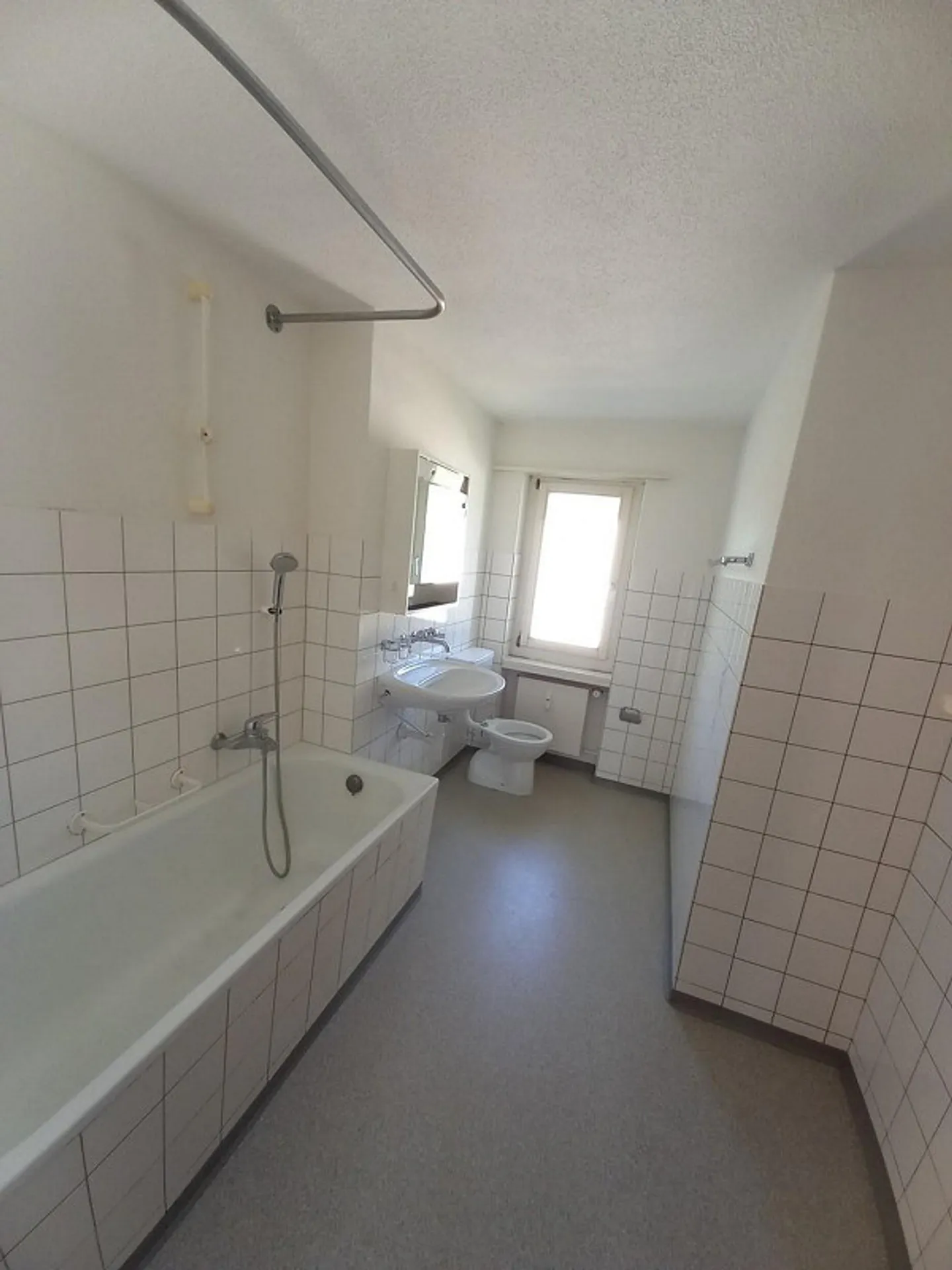 Appartement convivial avec un environnement verdoyant dans un emplacement calme ! - Photo 8 sur 11