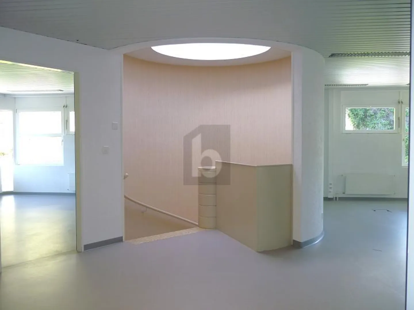 Bureaux Indépendants à La Sarraz - Photo 3 sur 6