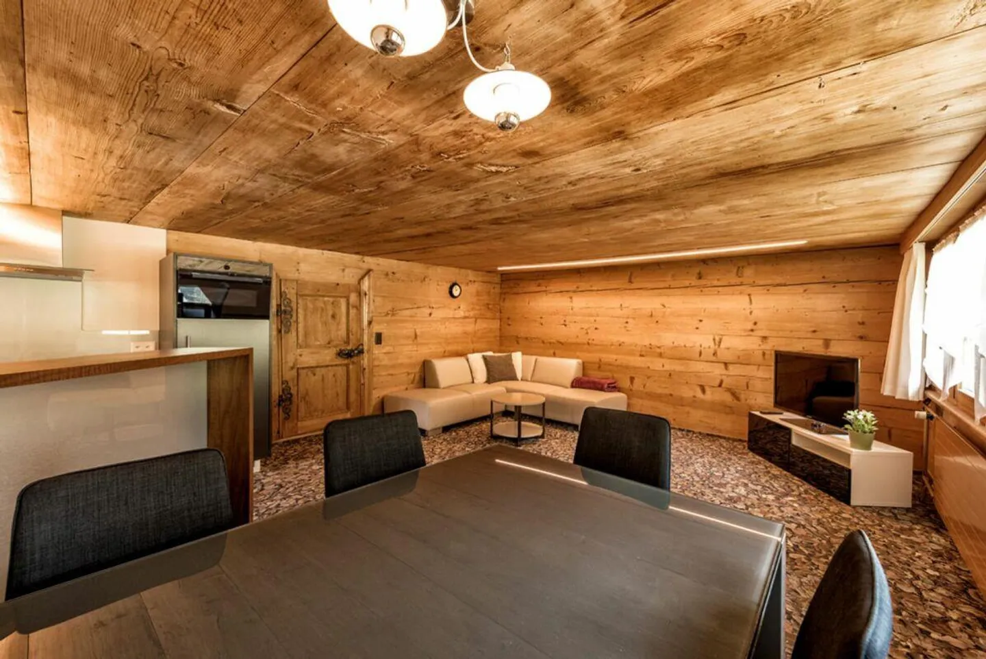 Living where others vacation! - Photo 2 of 12