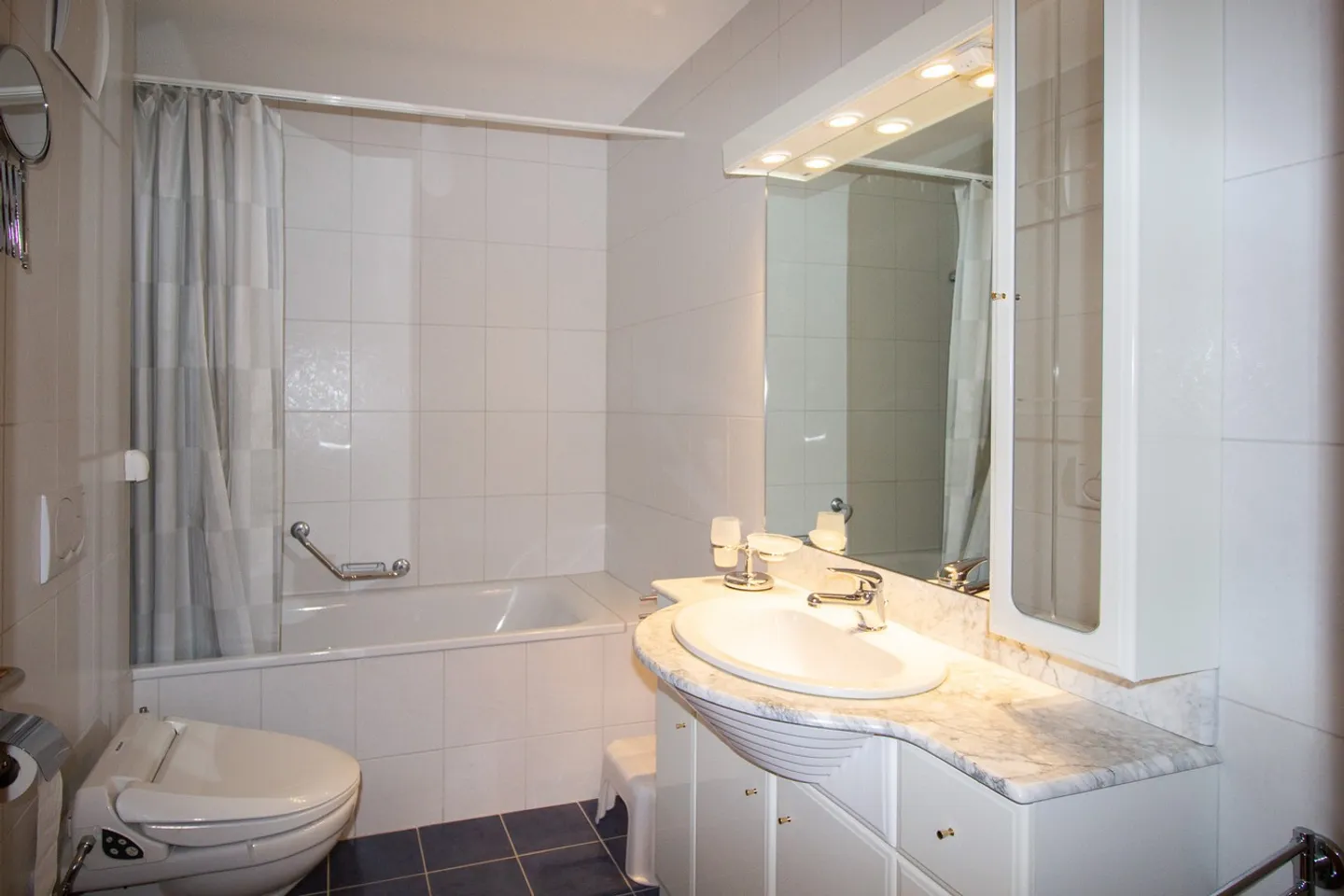Appartement meublé 2.5 pièces - Foto 7 von 10