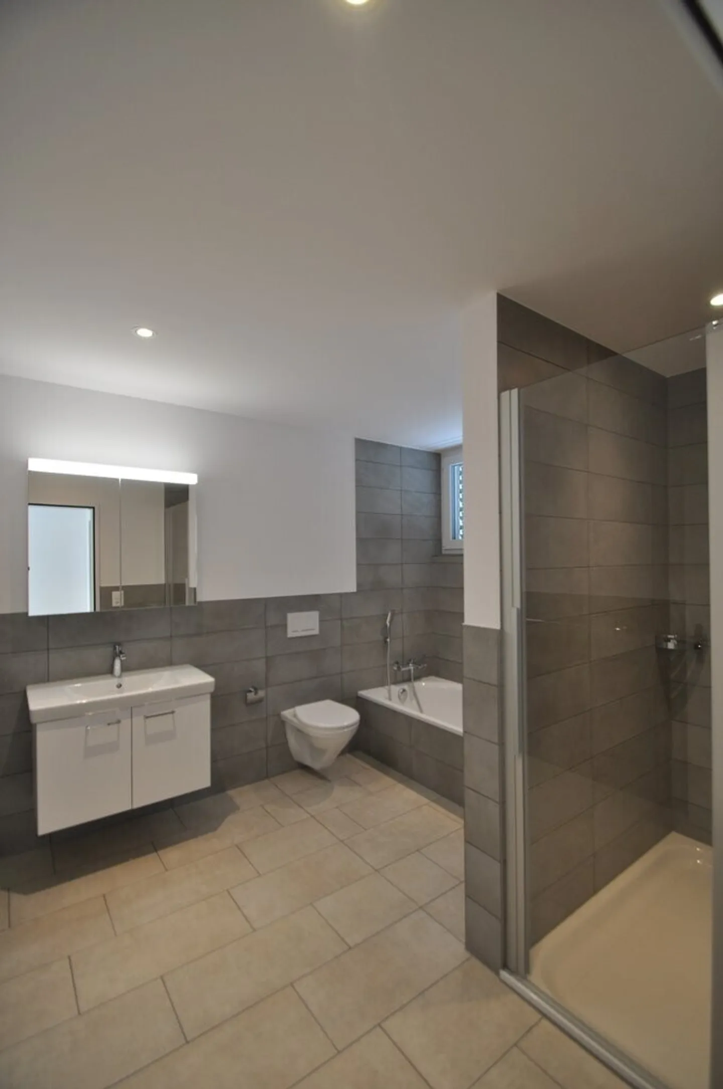 Appartement en attique de 2,5 pièces à Erlinsbach SO - Photo 6 sur 7