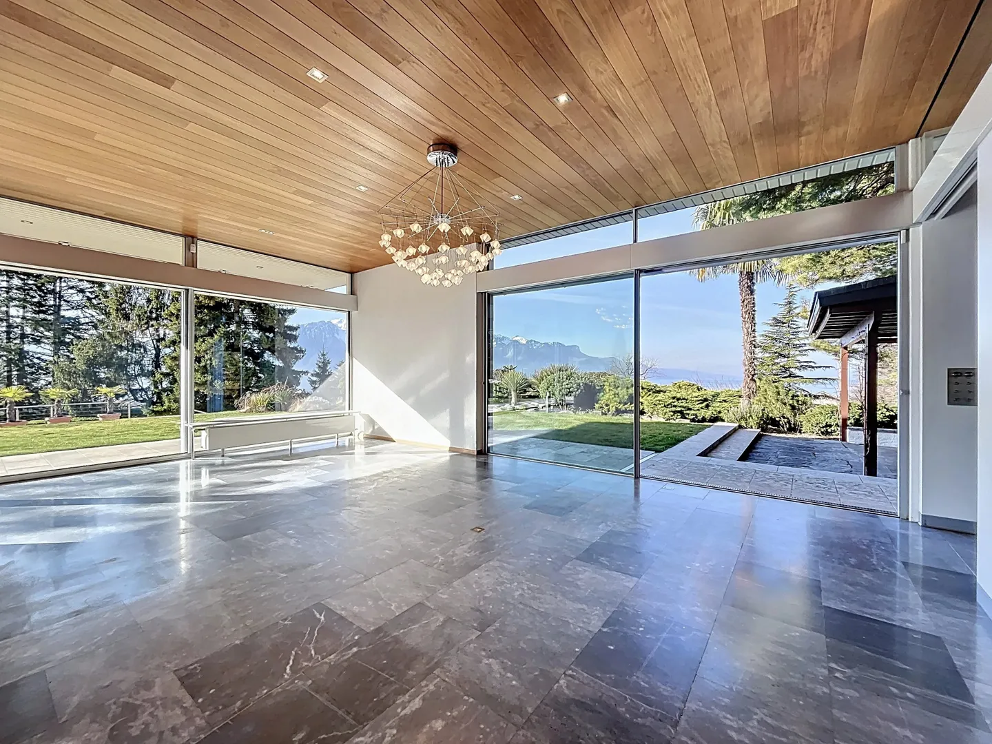 Propriété exceptionnelle de 7,5 pièces avec piscine - Photo 3 sur 11