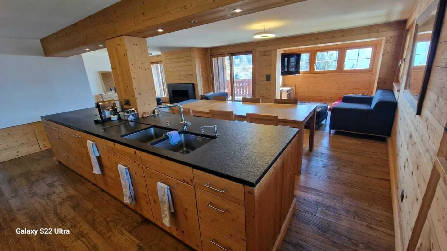 SEHR SCHÖNE 5 ZIMMER - ZENTRUM VON VERBIER + MEDRAN 2' - TOLLE AUSSICHT - 2 BOXEN - Foto 6 von 13