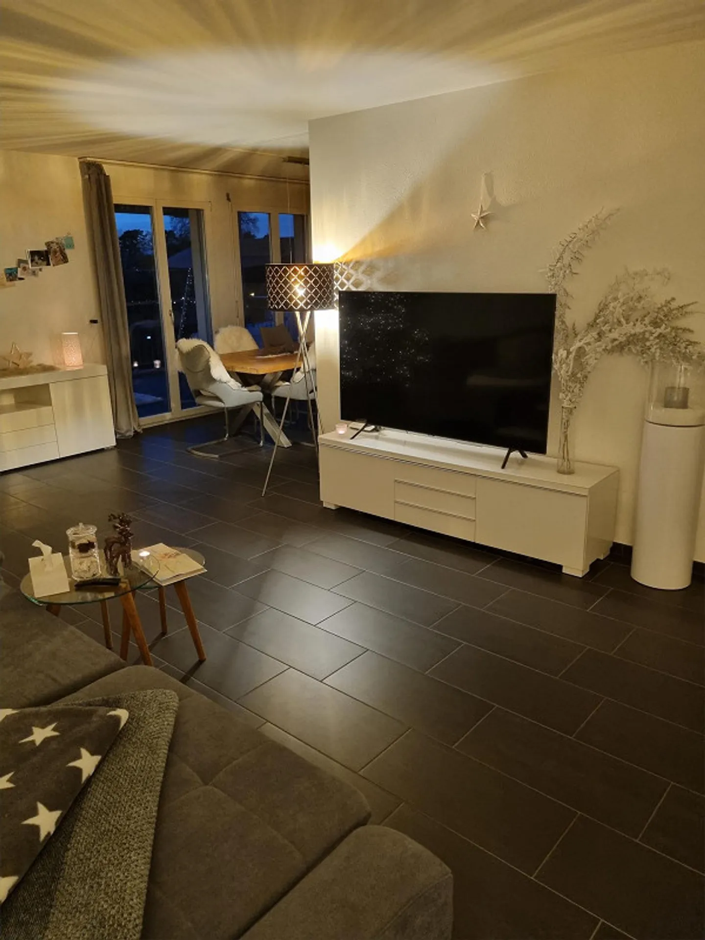 Bella grande appartamento di 2,5 stanze - Foto 2 di 4