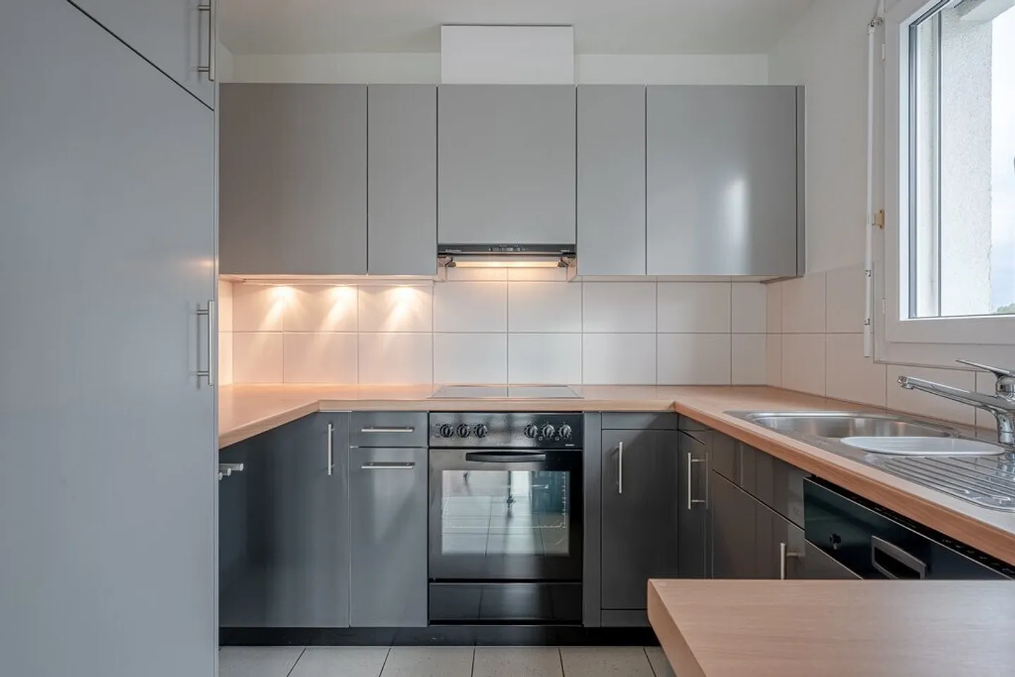 Appartement moderne 3.5 pièces - Photo 2 sur 7