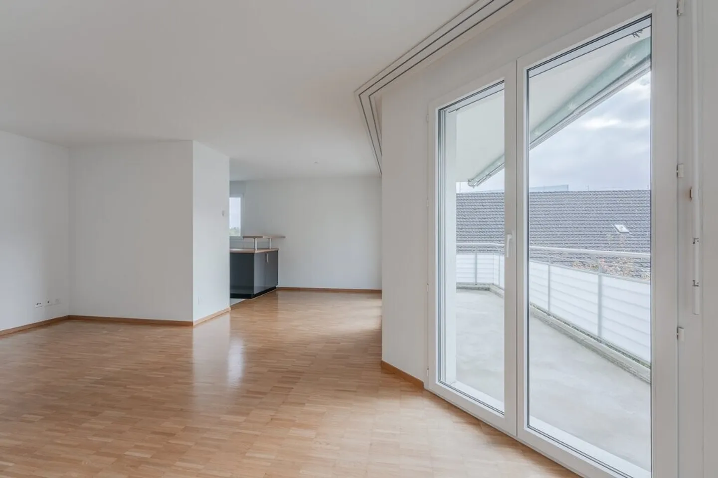 Appartement moderne 3.5 pièces - Photo 3 sur 7