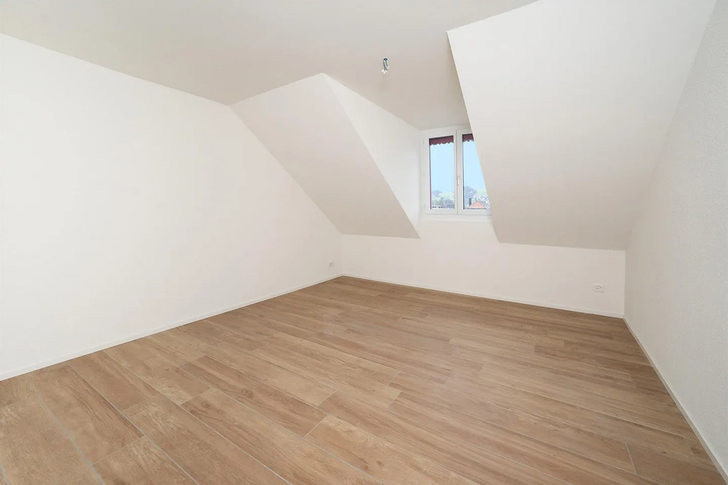 Appartement rénové charmant - Photo 3 sur 6