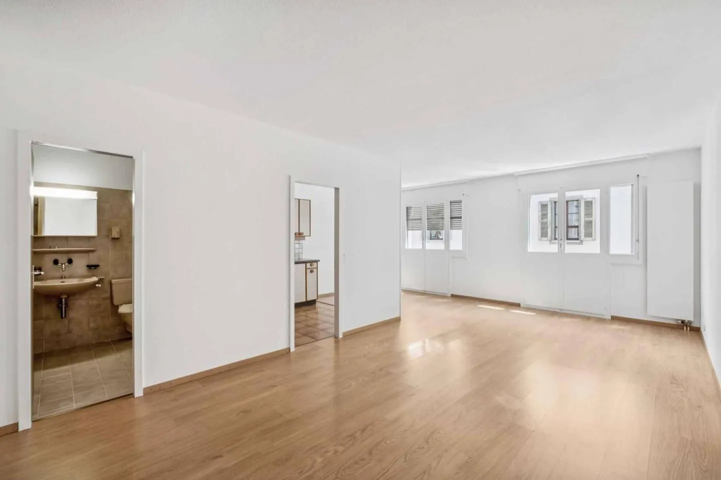 Charmant Appartement 2 Pièces - Photo 2 sur 10