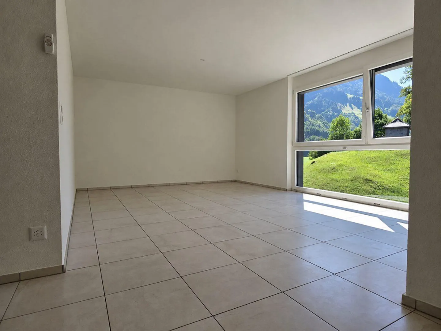 5.5 Room Apartment - Photo 2 of 23