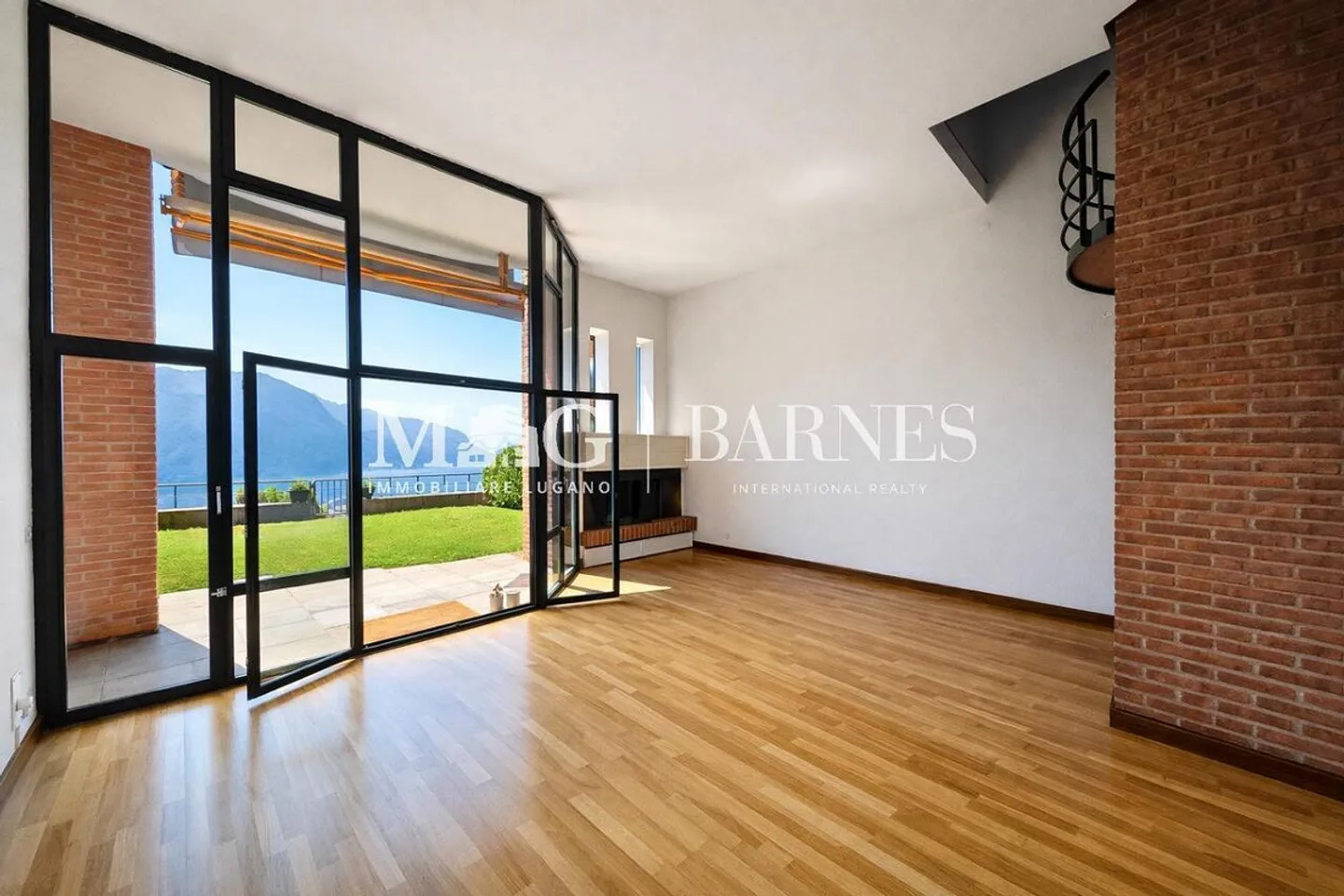 Lugano: Villa mit Seeblick und privatem Garten - Foto 3 von 23