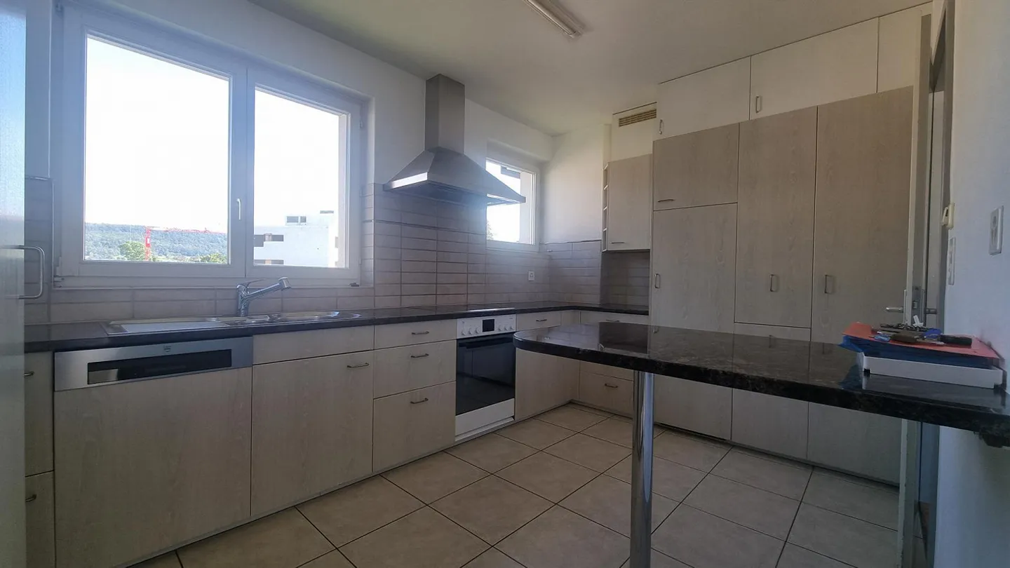 Central Located Apartment - Photo 2 of 7