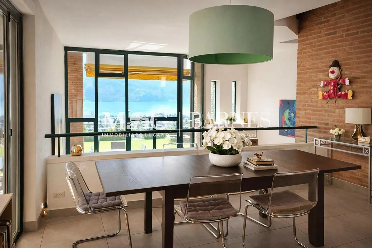 Lugano: Villa mit Seeblick und privatem Garten - Foto 9 von 23