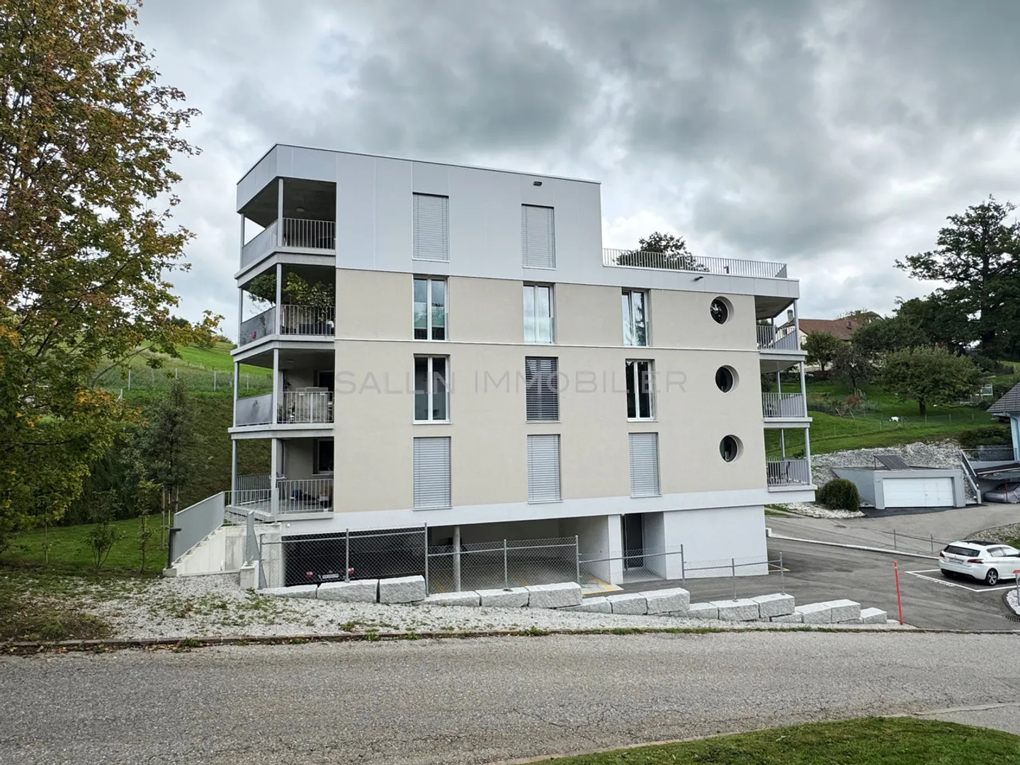 Appartamento mansardato con 4½ stanze, terrazza di circa 66 m² e loggia di circa 14 m² - Foto 9 di 9