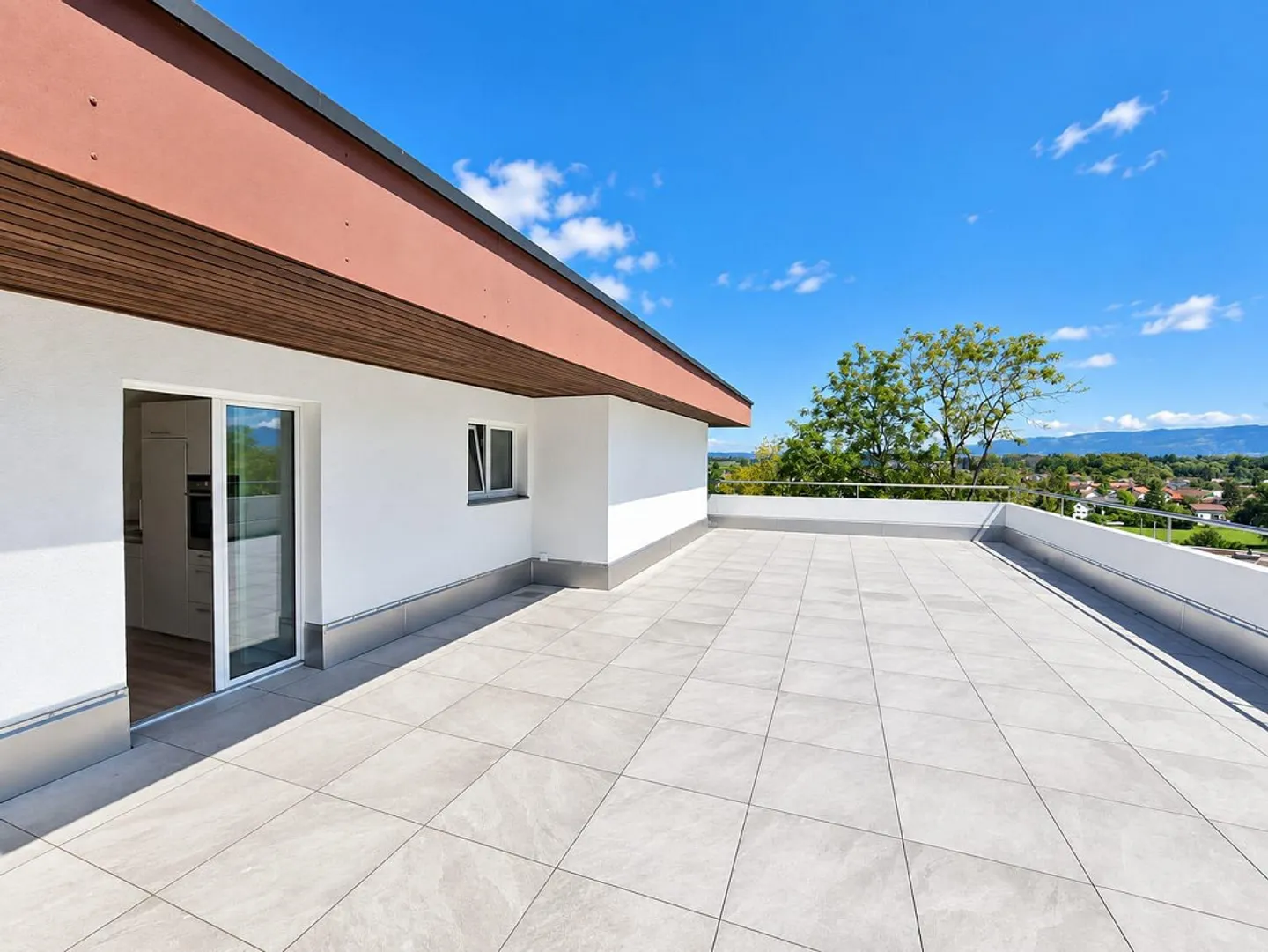 Penthouse apartment with huge terrace and view to Lake Constance - Photo 5 of 9