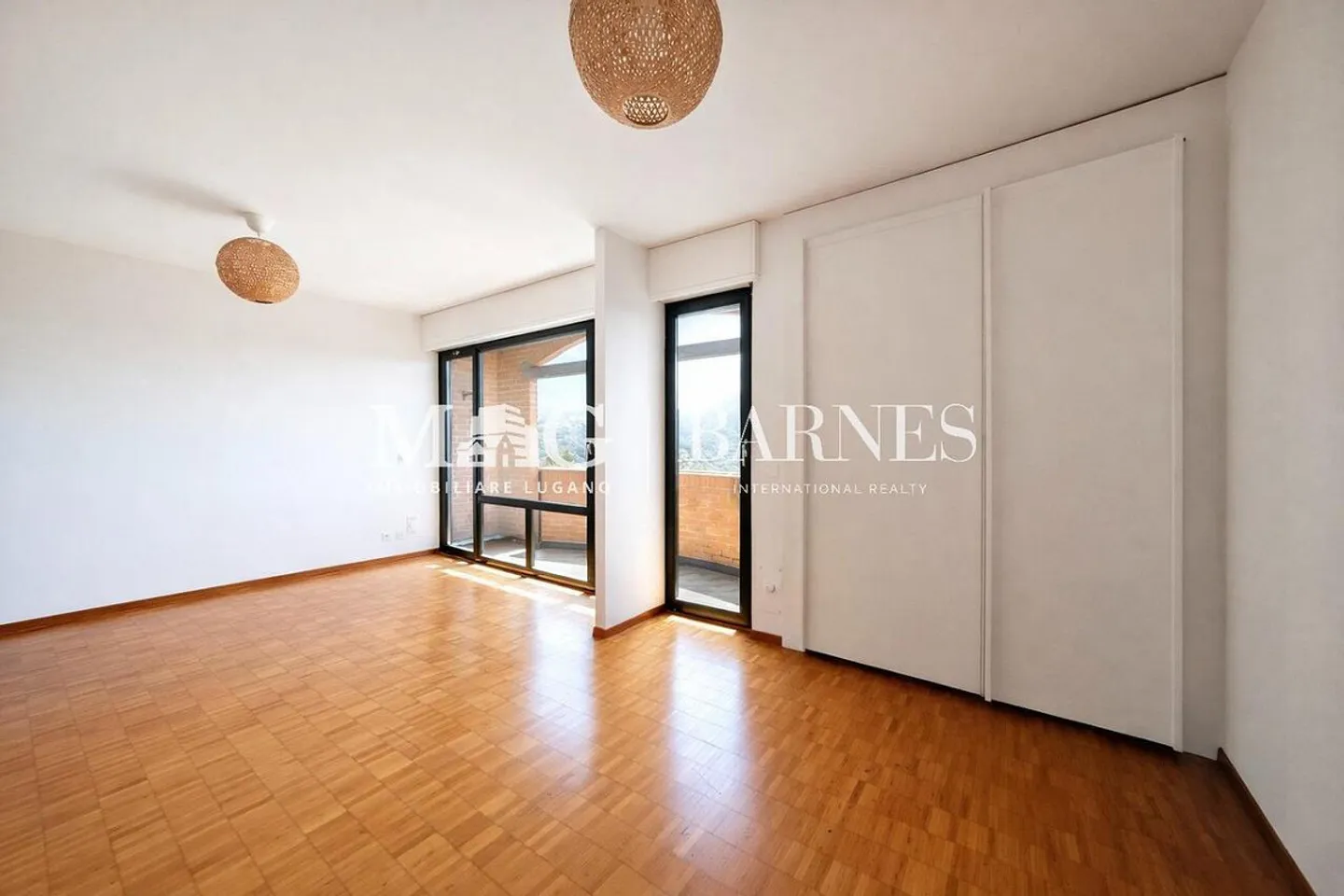 Lugano: Villa mit Seeblick und privatem Garten - Foto 20 von 23