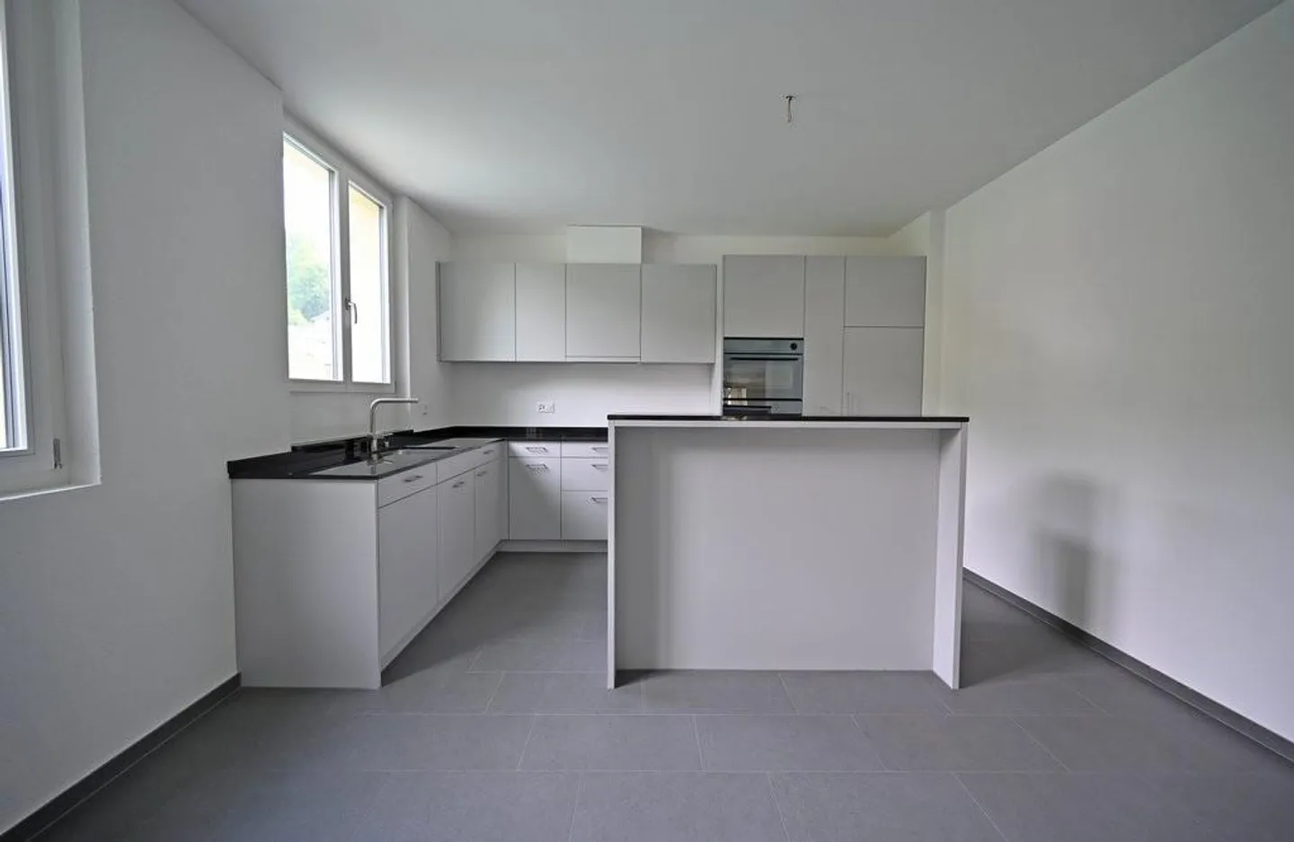 Appartamento moderno di 5,5 stanze direttamente sull'Aare - Foto 1 di 12