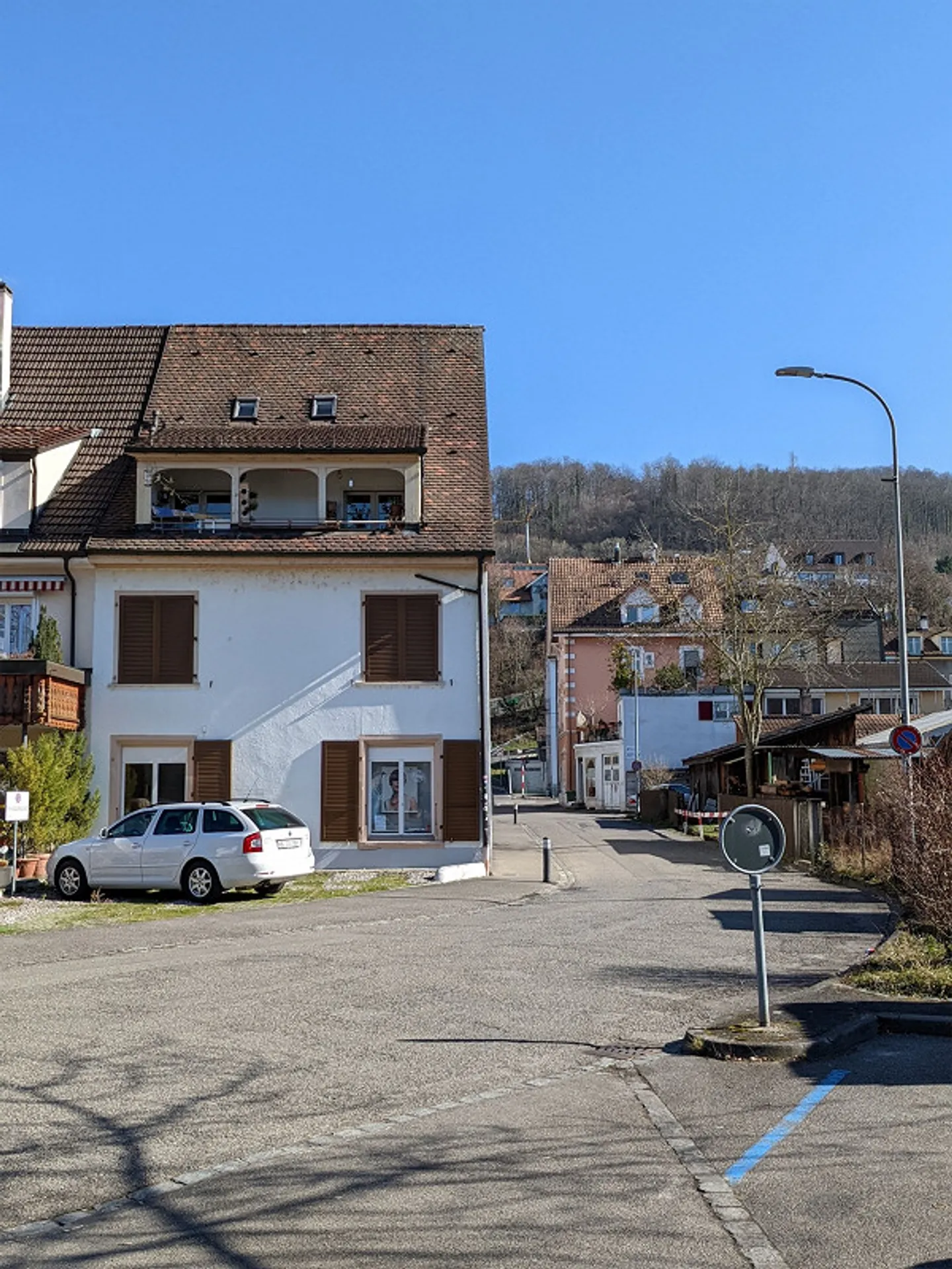 Belle maisonette de 4 pièces dans une maison à 2 familles - Photo 2 sur 19
