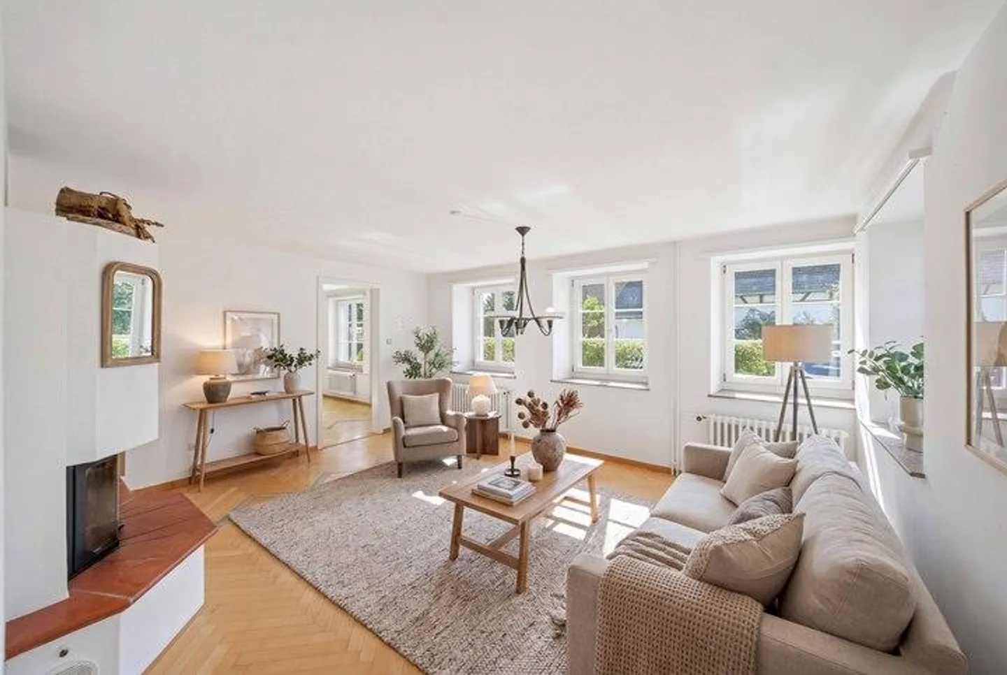 Writing History - Multi-Generational House with Potential in Oberglatt - Photo 2 of 8